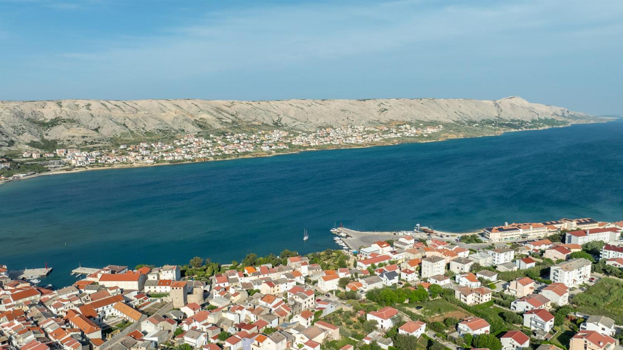 Apartment Wish - Two Bedrooms With 2 Ac Renewed Pag Town Exterior foto